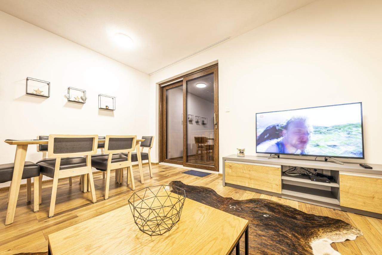 Apartmanovy Dom Poludnica - Chopok Juh تالي المظهر الخارجي الصورة
